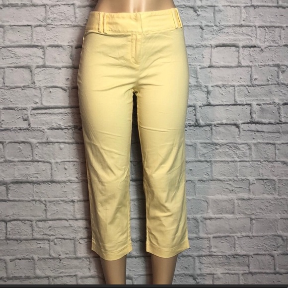 LOFT Pants - Ann Taylor Loft Light Yellow Stretch Capris Size 4